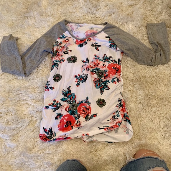 Maternity lot - Picture 1 of 8